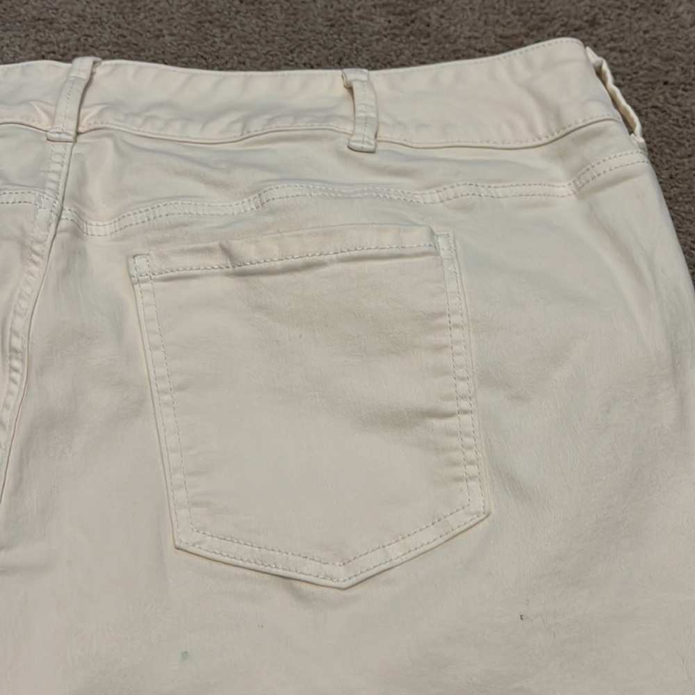 Torrid Off White Jeans - Picture 4 of 6
